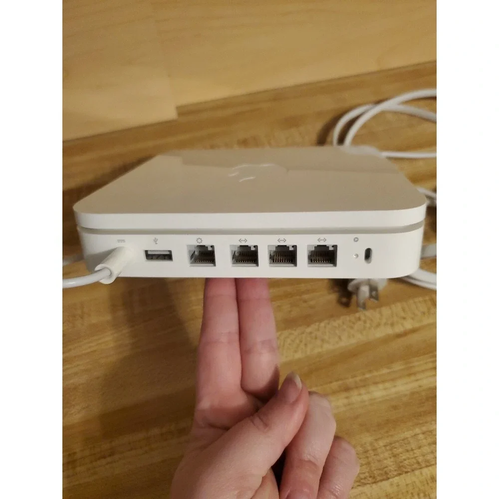 Apple A1408 Airport Extreme Base Station 5th Gen Wireless Router